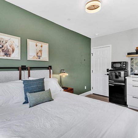 Single Bedroom - Queen Size. Heart Of Downtown 비스타 외부 사진